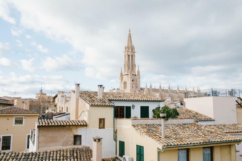 Hotel Antigua Palma - Casa Noble 외부 사진 The bell tower of the church of San Bartolomé